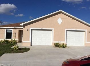 405 Nicholas Pkwy NW, Cape Coral, FL 33991