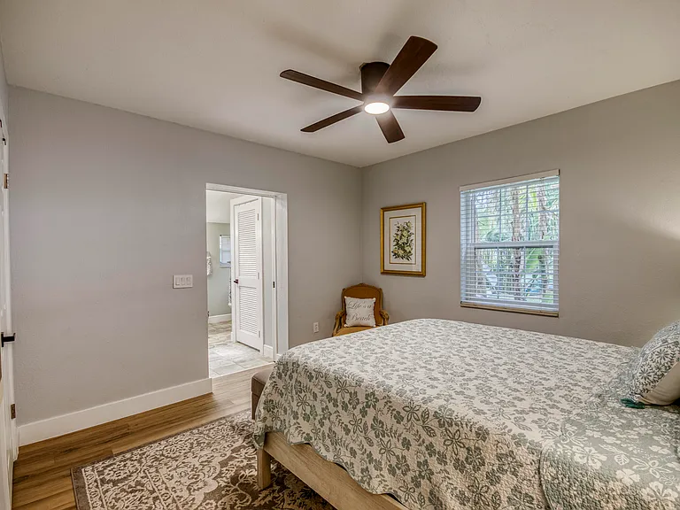 404 S Caloosahatchee Ave — Photo 8