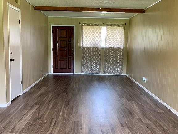 5th image of 4553 Dee Ln