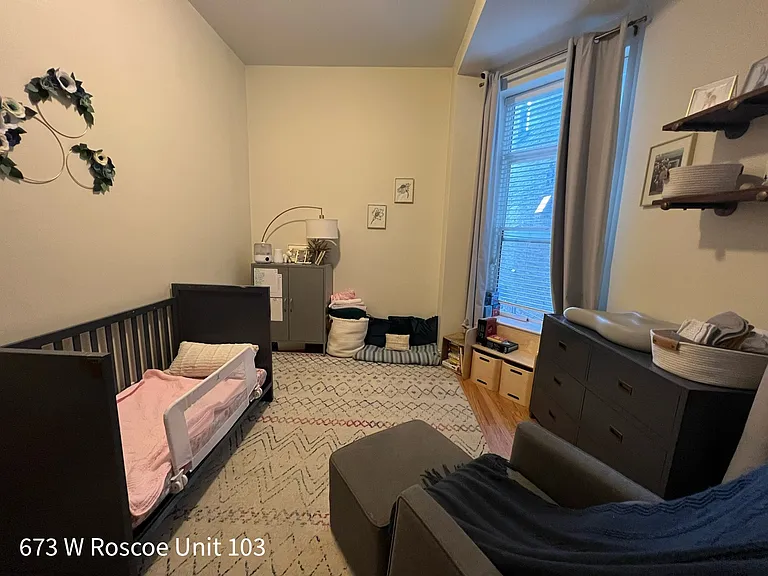 673 W. Roscoe St. — Photo 6