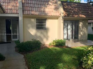 913 Cypress Grove Dr #P40, Pompano Beach, FL 33069