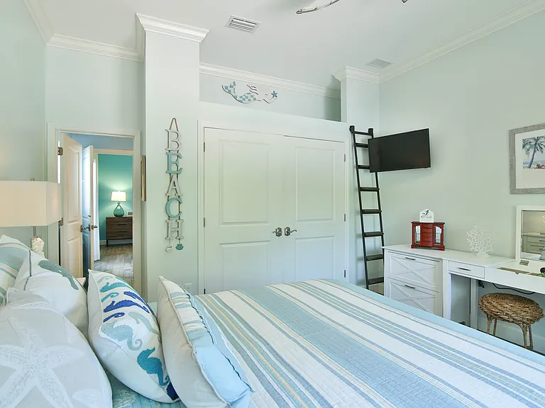 1102 Mallorca Dr — Photo 34