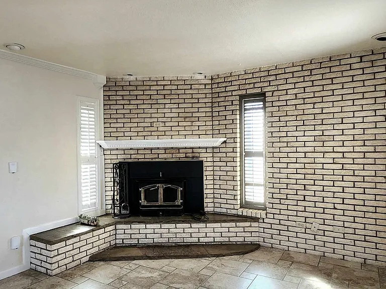 2905 Byron Ave — Photo 14