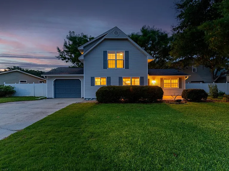 817 N Lakeside Dr — Photo 47