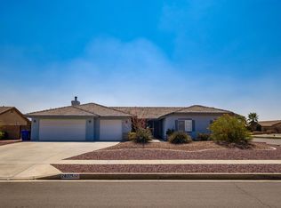20325 Hohokam Rd, Apple Valley, CA 92308