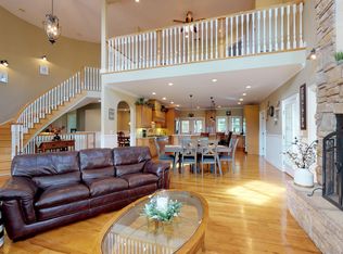 4770 N Old Barclay Rdg, Columbia, MO 65202