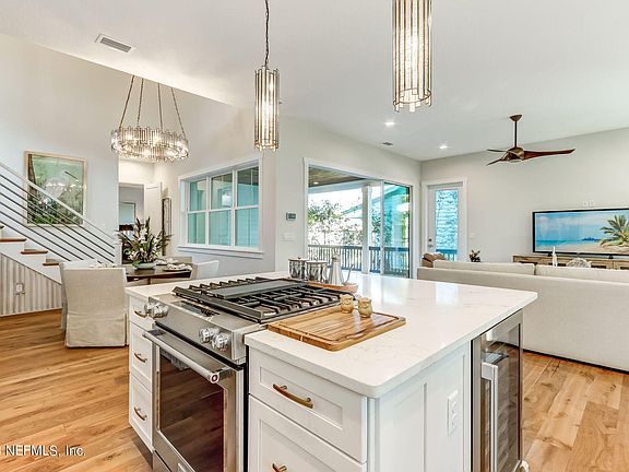 2nd image of 1107 SOMERUELUS Street
