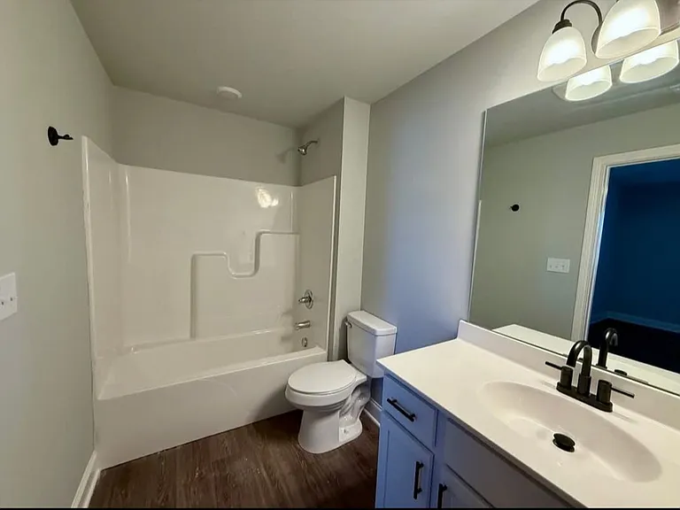 207 Palmer Ct — Photo 6