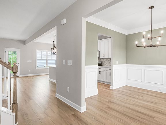 Similar Home-Different Accent Trim Option