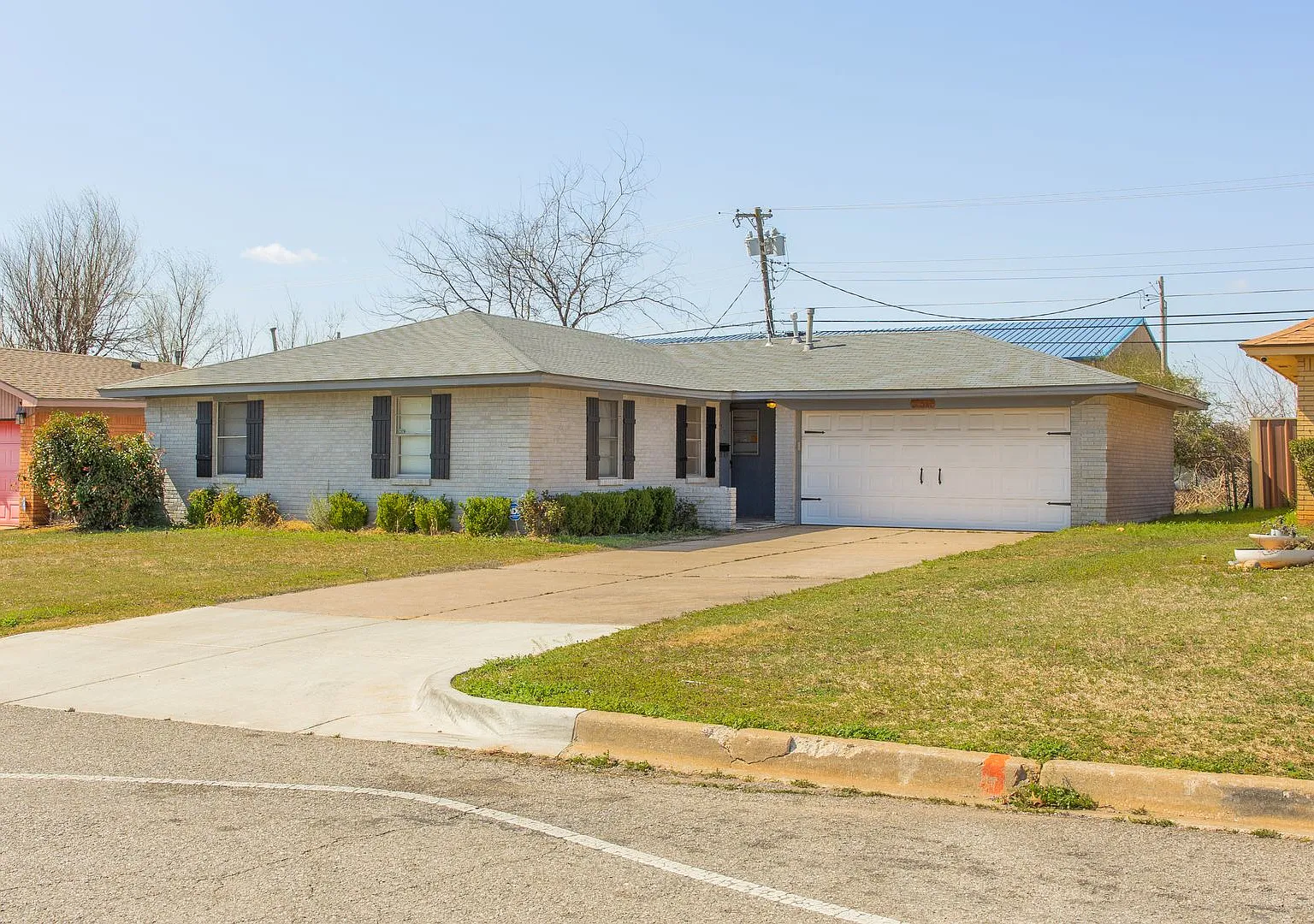 Beautiful home for lease near Hefner & Penn — Photo 4
