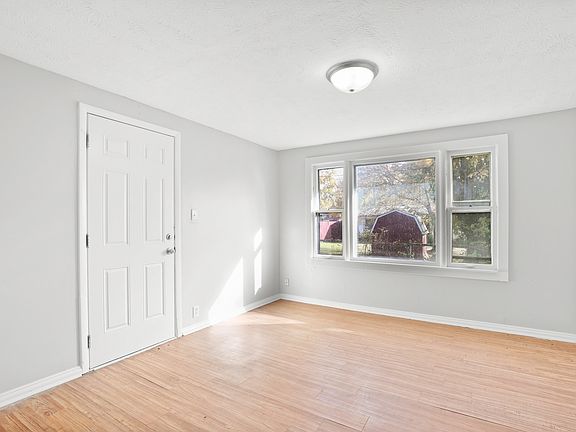 5th image of 3167 Shick Dr