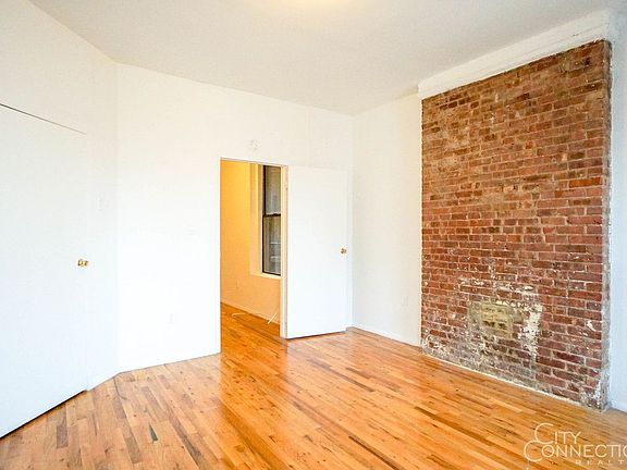 3rd image of 326 E 13th St APT 14