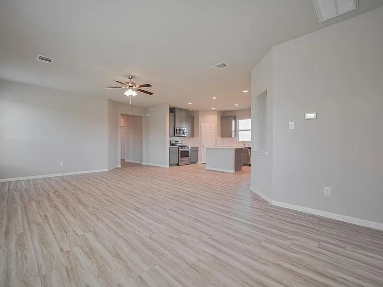 101 Eliana Shores Dr — Photo 11