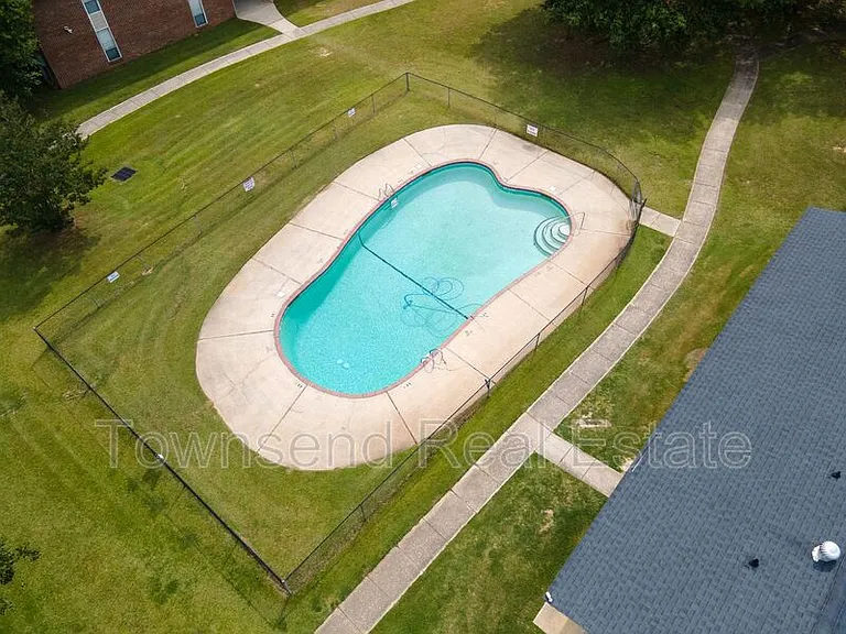 5858H Century Oaks Dr — Photo 16