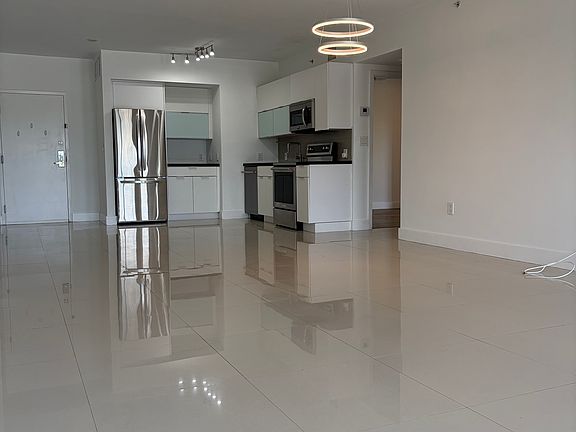 2nd image of 7700 Tatum Waterway Dr #302