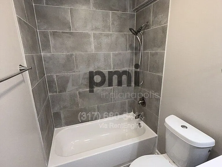 14998 Allisonville Rd — Photo 8