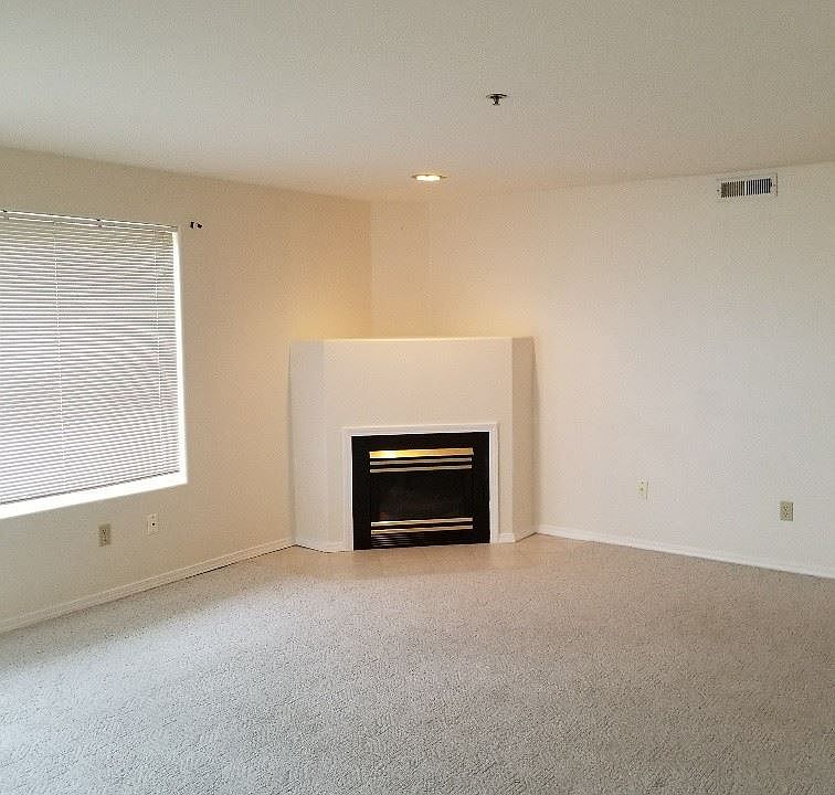 1st image of 2900 W Marina Dr APT B4