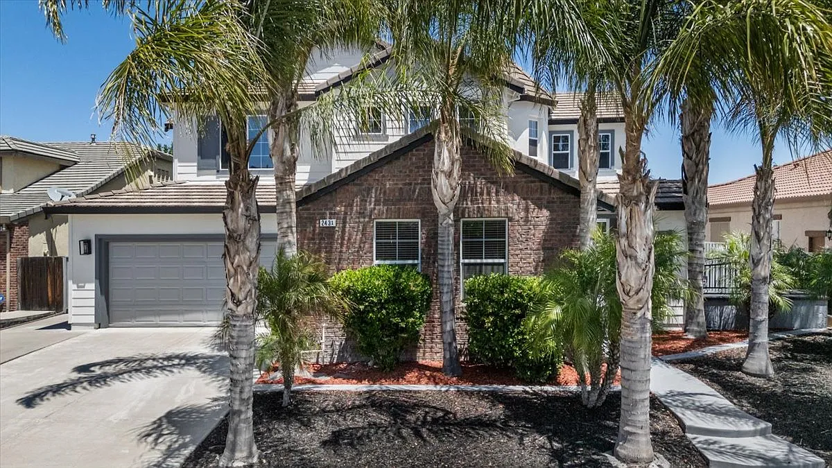 2431 Ogden Sannazor Court — Photo 4