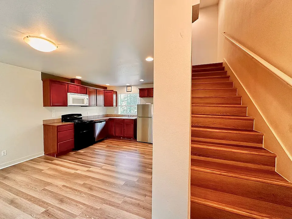 4218 Pasadena Pl NE #4230