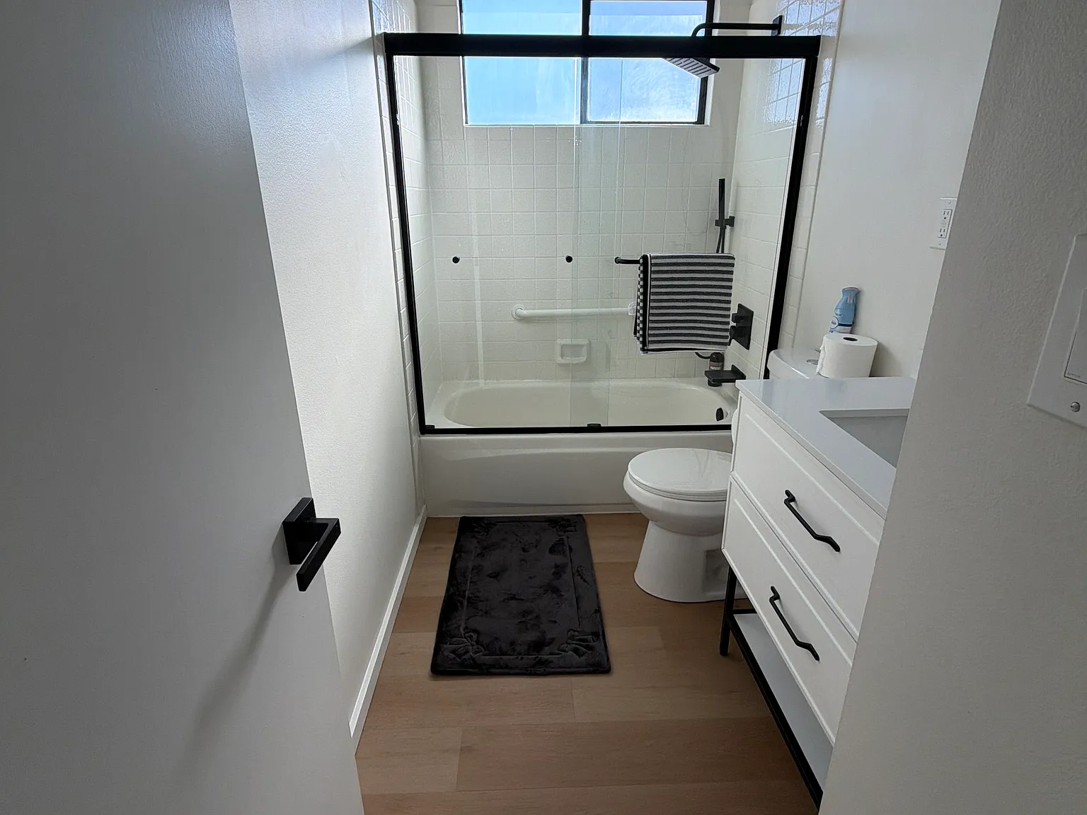 531 Benson Way — Photo 2