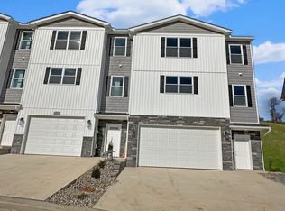 258 Red Oak Ln, Morgantown, WV 26501