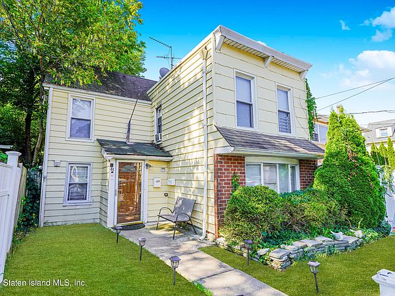 2nd image of 46 Lincoln Ave