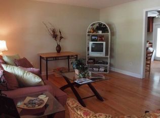 1383 Nye St, Charleston, SC 29407