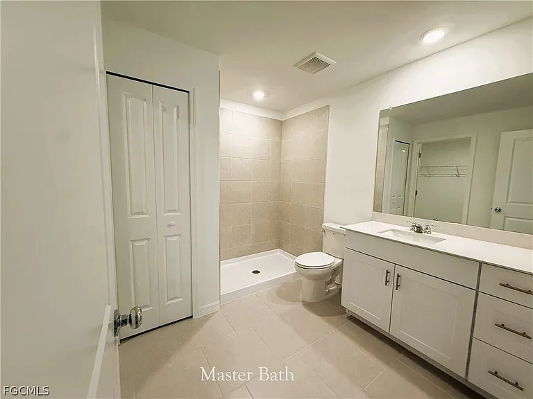 335 Parish Dr — Photo 9