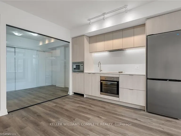 1 Jarvis St #526 — Photo 2