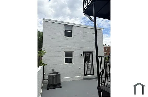 Building Photo - 518 Oglethorpe St NE #2