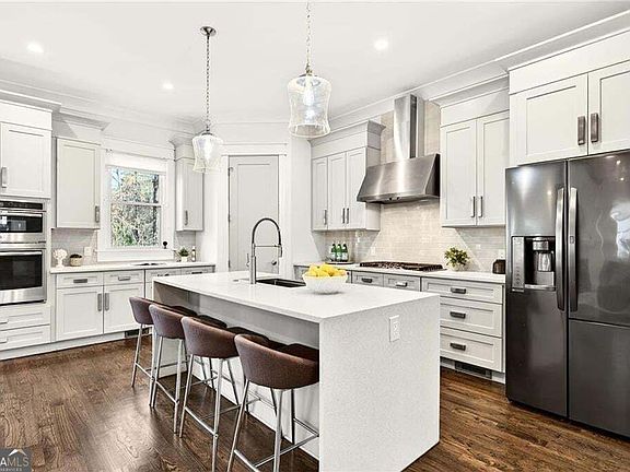 5th image of 5989 Kenn Manor Way