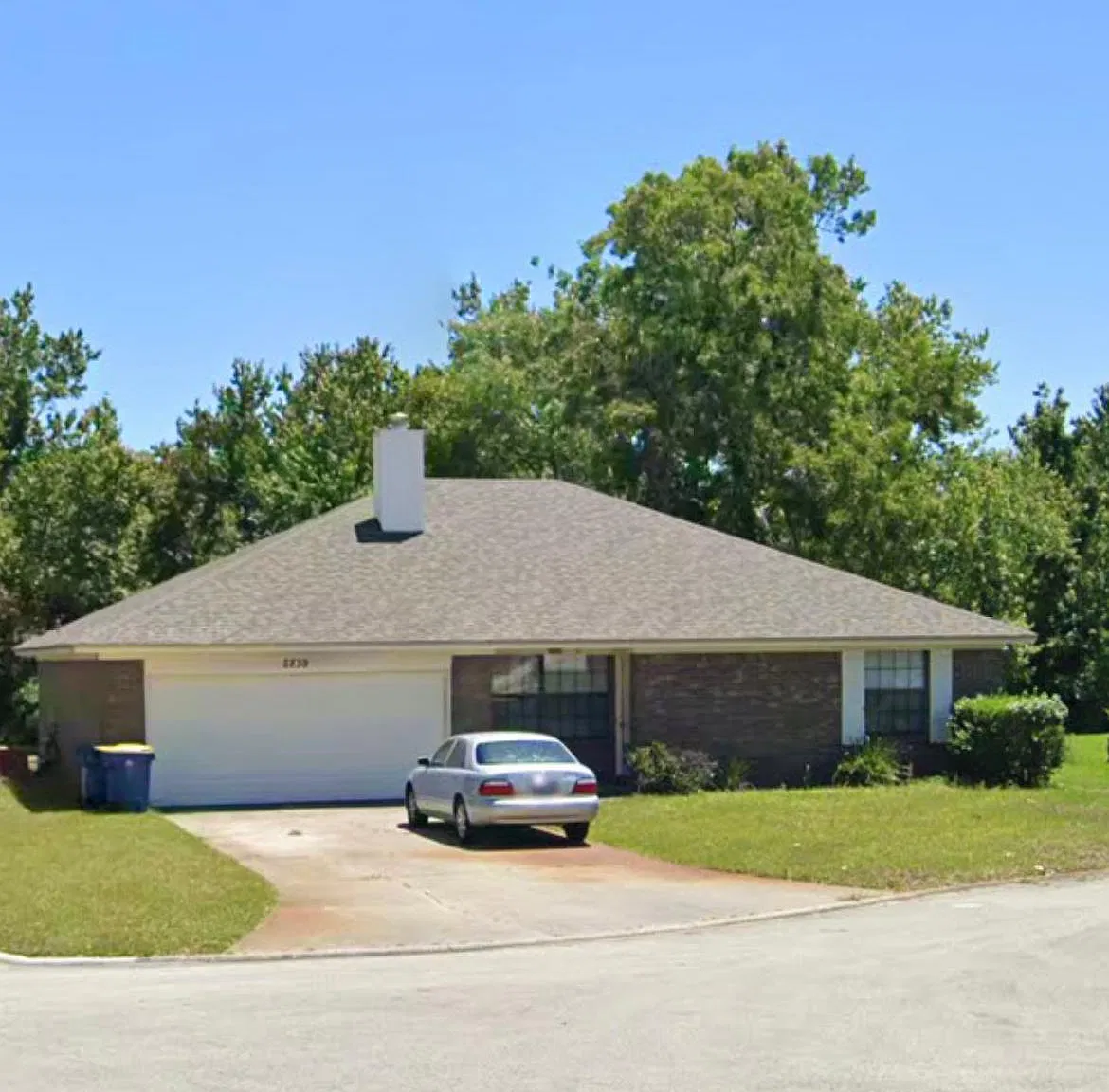 2839 Paignton Ct — Photo 2