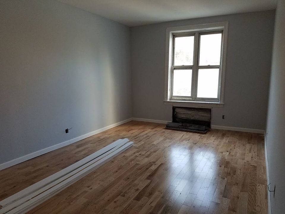 1st image of 176 Clarkson Ave APT 4G