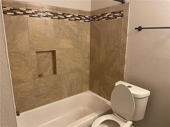 5th image of 7427 Alabama St #29