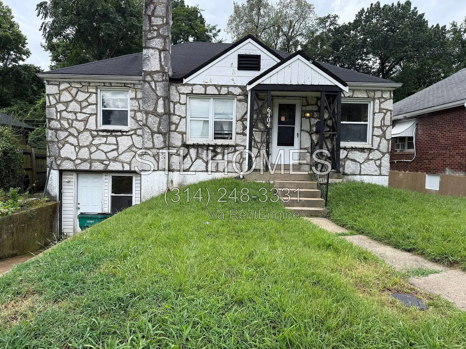 2 bed, 1.0 bath, $895 — Photo 2