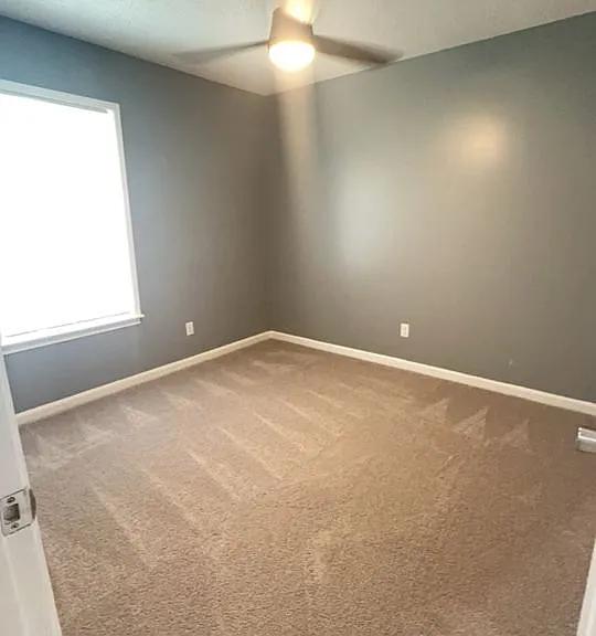 316 Stamport Cir — Photo 13