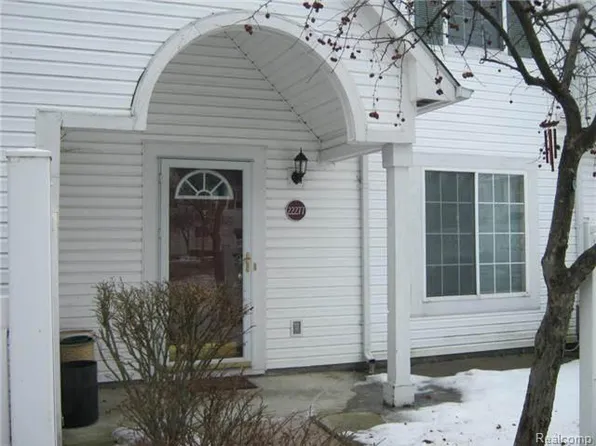 22277 Atlantic Pointe #1, Farmington Hills, MI 48336