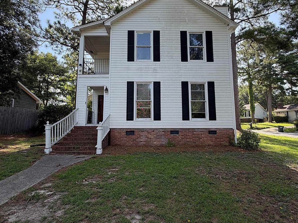 1st image of 114 Savanna Woods Cir