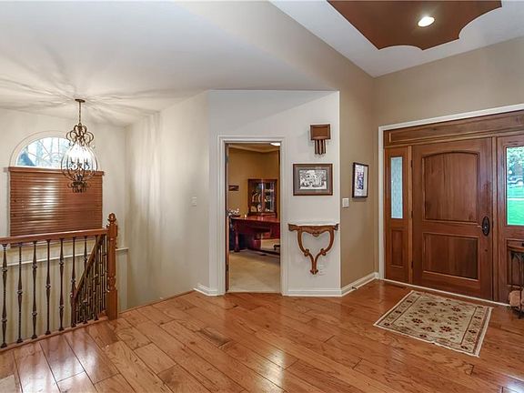 4th image of 9011 Admirals Bay Dr