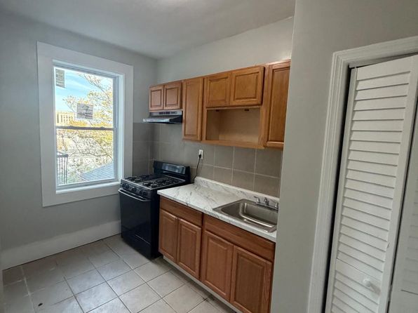 103 4th Ave APT 405