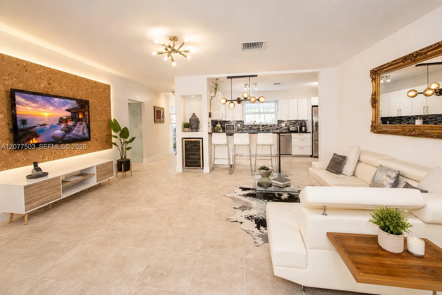 Country Club Homes — Photo 3