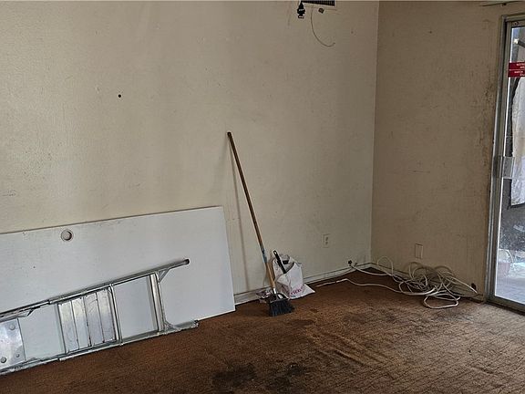 3rd image of 1405 Vegas Valley Dr APT 375