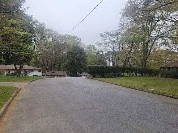 4th image of 1882 Telfair Ln SW