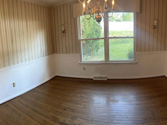 4th image of 62 Cypress Bridge Pl
