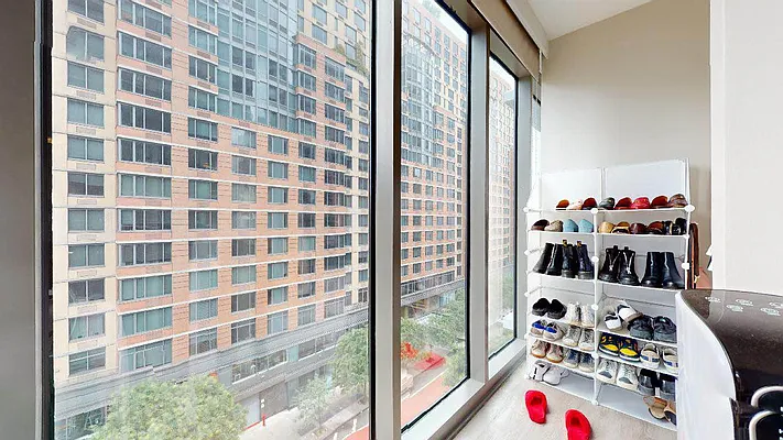 Rented by Bond New York | media 36