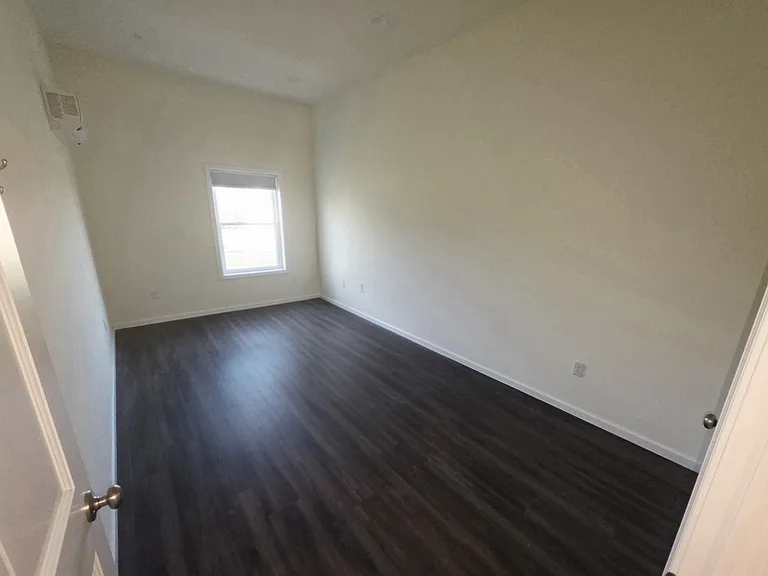 794 Pre Emption Rd #10 — Photo 8