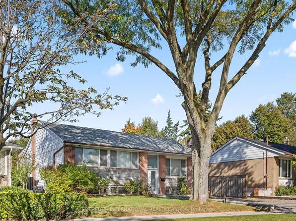 108 Lynedock Cres, Toronto, ON M3A 2B1