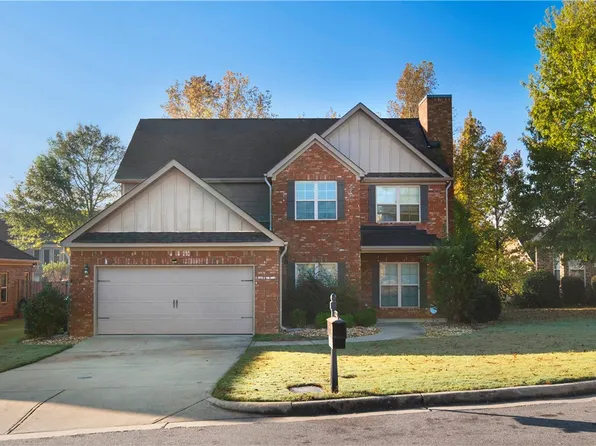 4103 Chesham Dr, Opelika, AL 36801