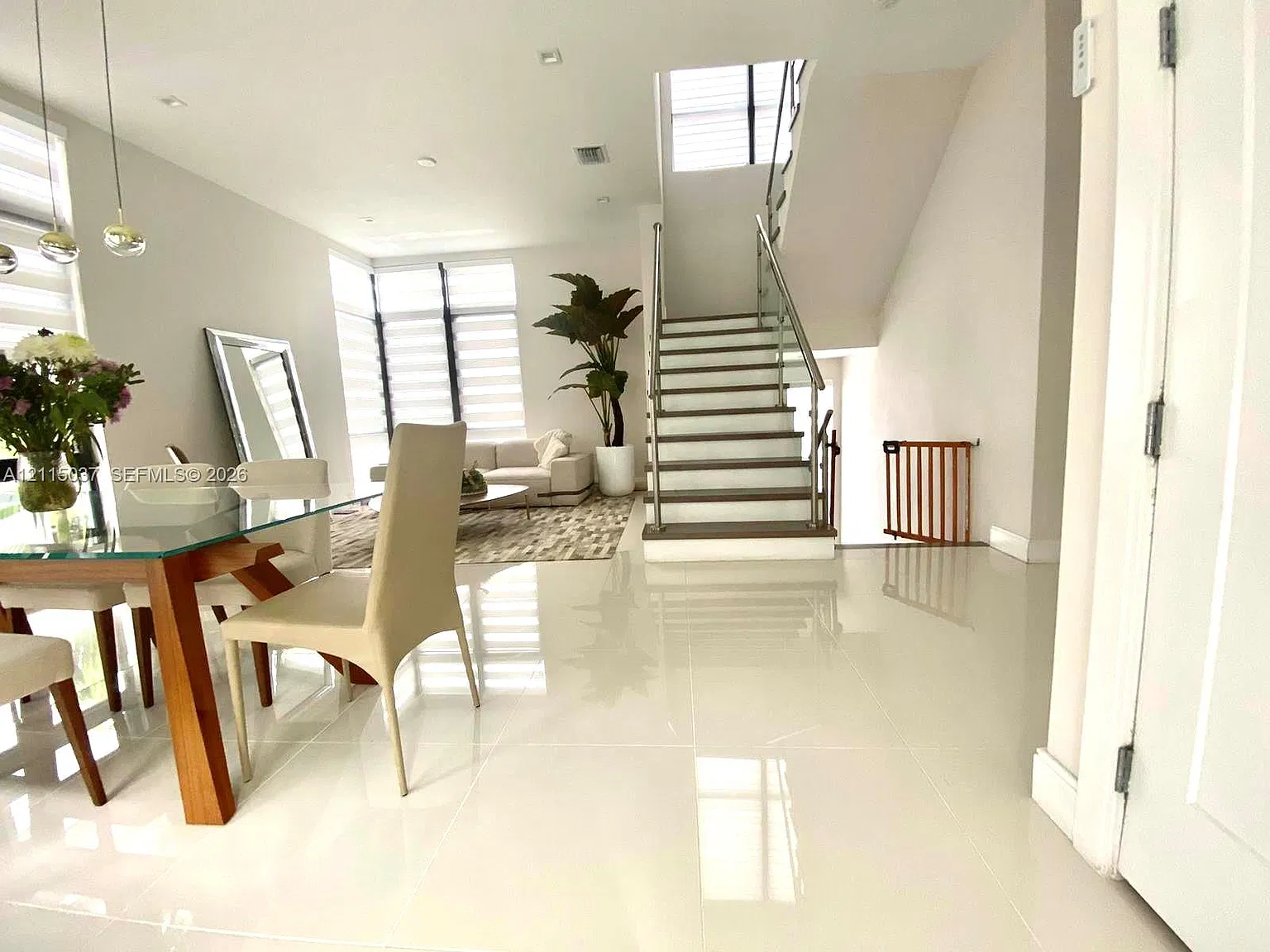 Downtown Doral South Phas — Photo 4
