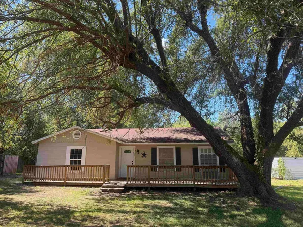 501 N Adams St, Carthage, TX 75633